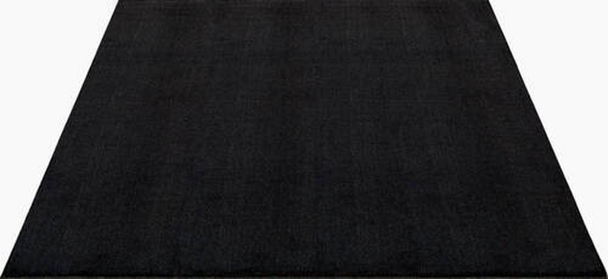 Fellteppich Loft Schwarz ca. 80x150cm - Schwarz, KONVENTIONELL, Textil (80/150cm)
