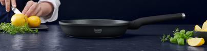 Bratpfanne Black Line in Schwarz Ø 24cm - Schwarz, KONVENTIONELL, Kunststoff/Metall (24/5cm) - Gourmesto