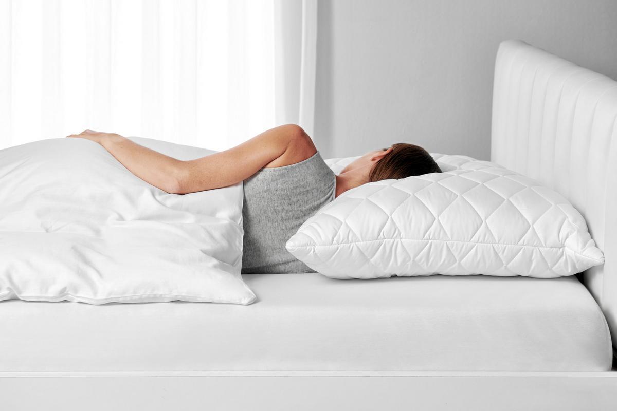 Kopfkissen Vegan Micro Premium in Weiß ca. 80x80cm - Weiß, KONVENTIONELL, Textil (80/80cm) - Nadana