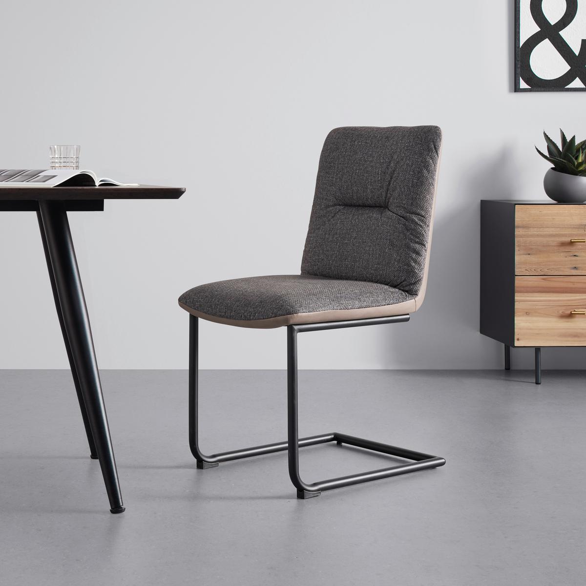 KRZESŁO NA PŁOZIE SARAH - czarny/szarobrązowy, Modern, metal/drewno (49/88/59cm) - Bessagi Home