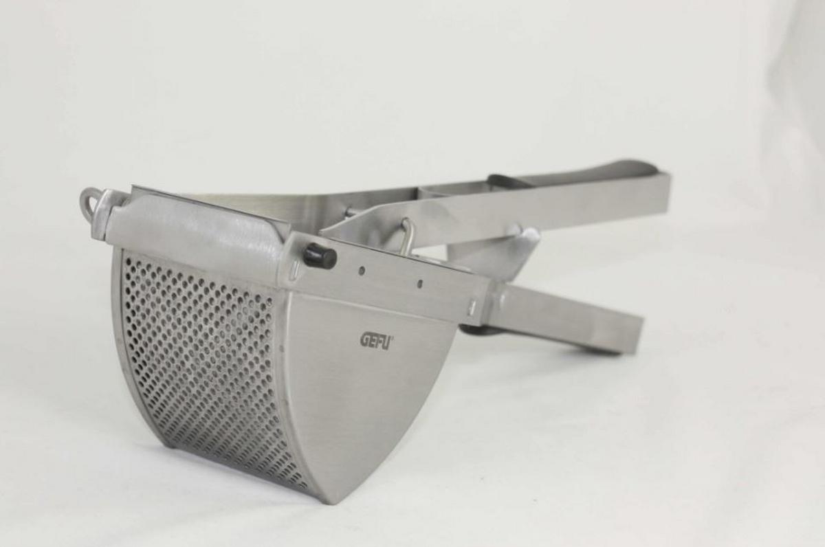 PRASA DO ZIEMNIAKÓW 89145 - kolor stalowy, Basics, tworzywo sztuczne/metal (30,0/11,8/10,0cm) - Gefu