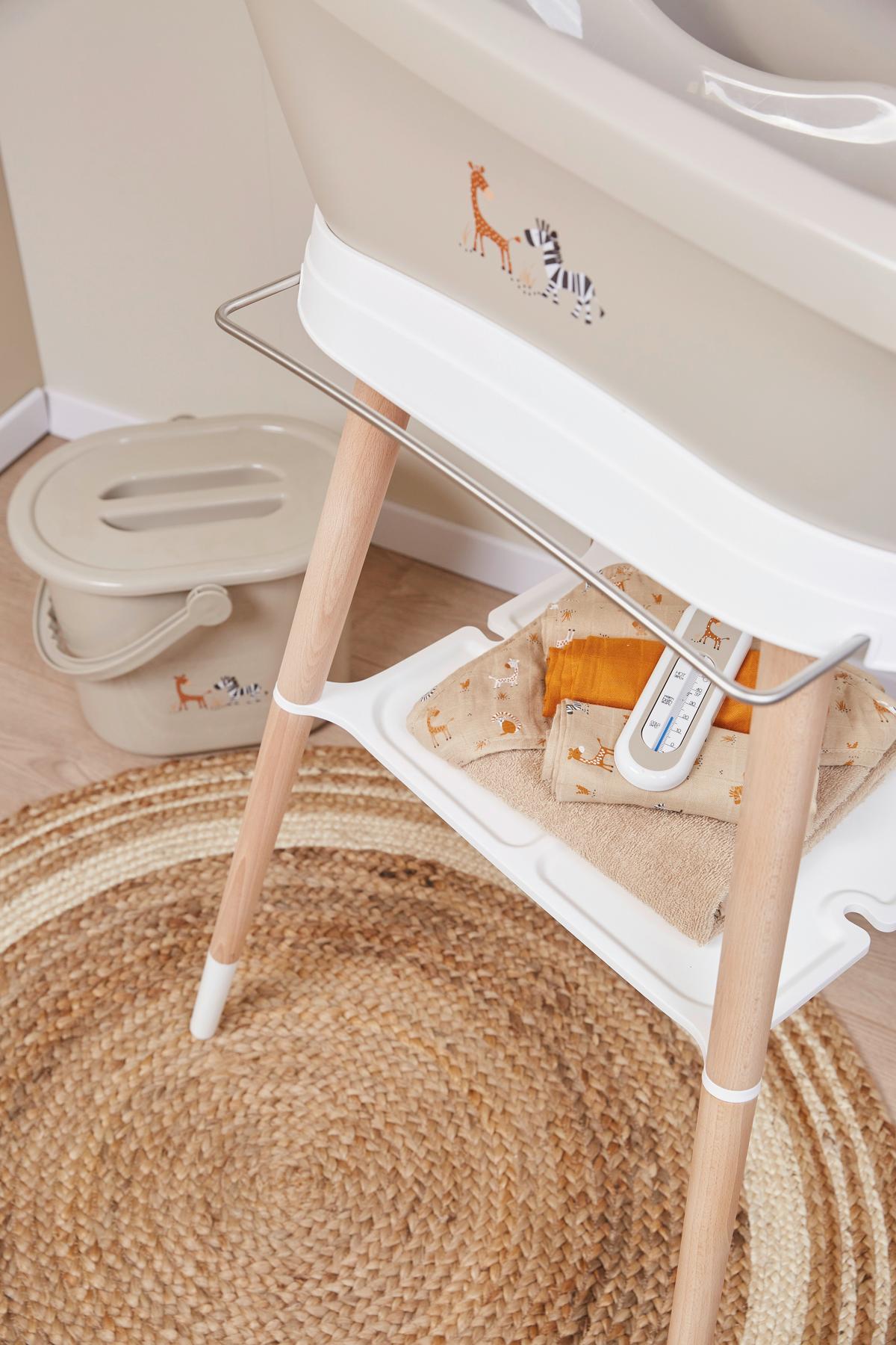 KOSZ NA PIELUCHY WINDELEIMER - taupe, Basics, tworzywo sztuczne (36,5/32/28cm) - Bebe Jou