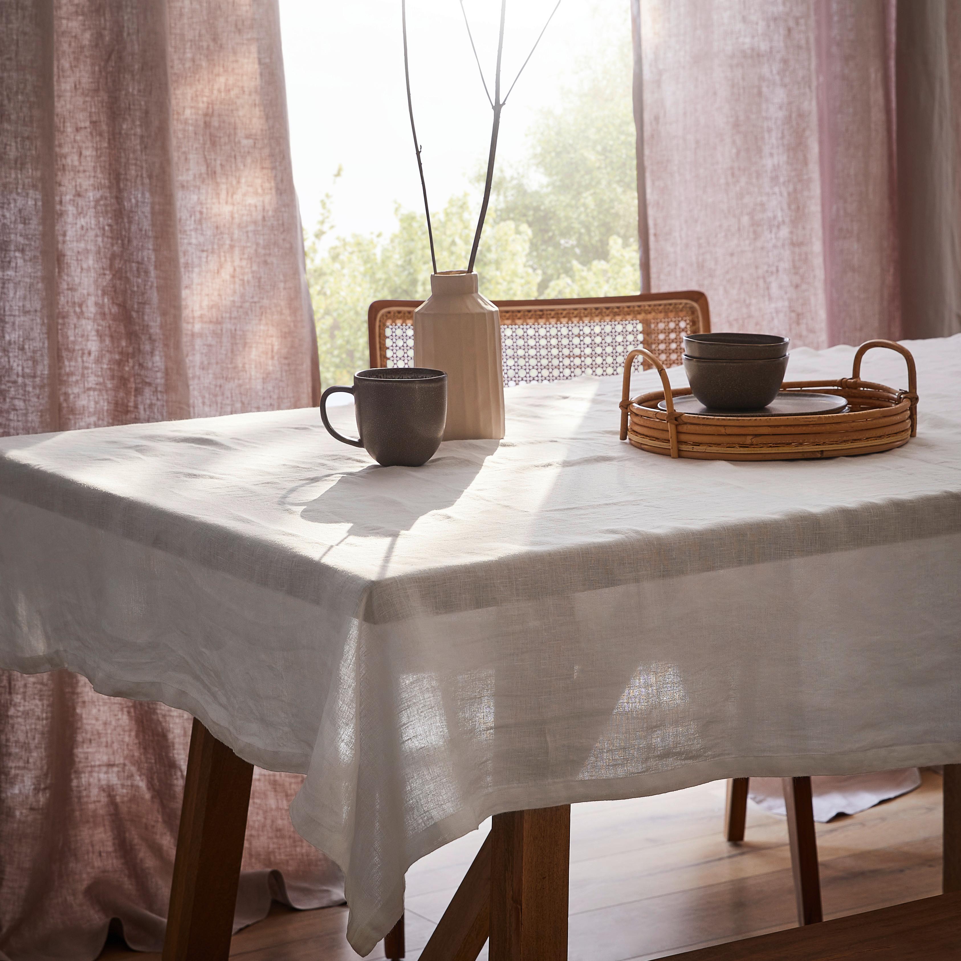 OBRUS OBRUS -TREND- - biały, Trend, tkanina (140/180cm) - Ambiente