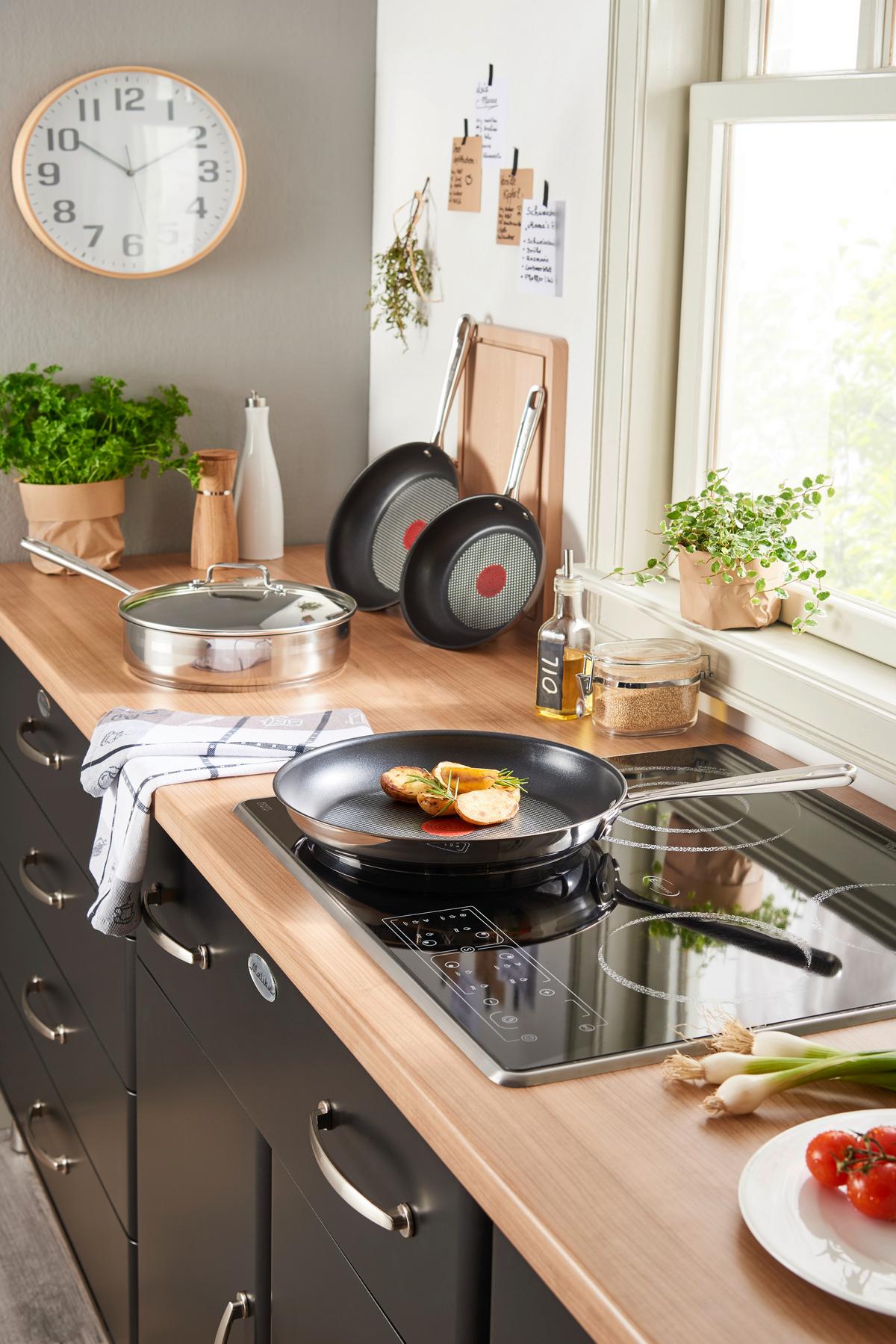 PATELNIA E31006 TEFAL - kolor chromowy, Basics, metal (28cm) - Tefal