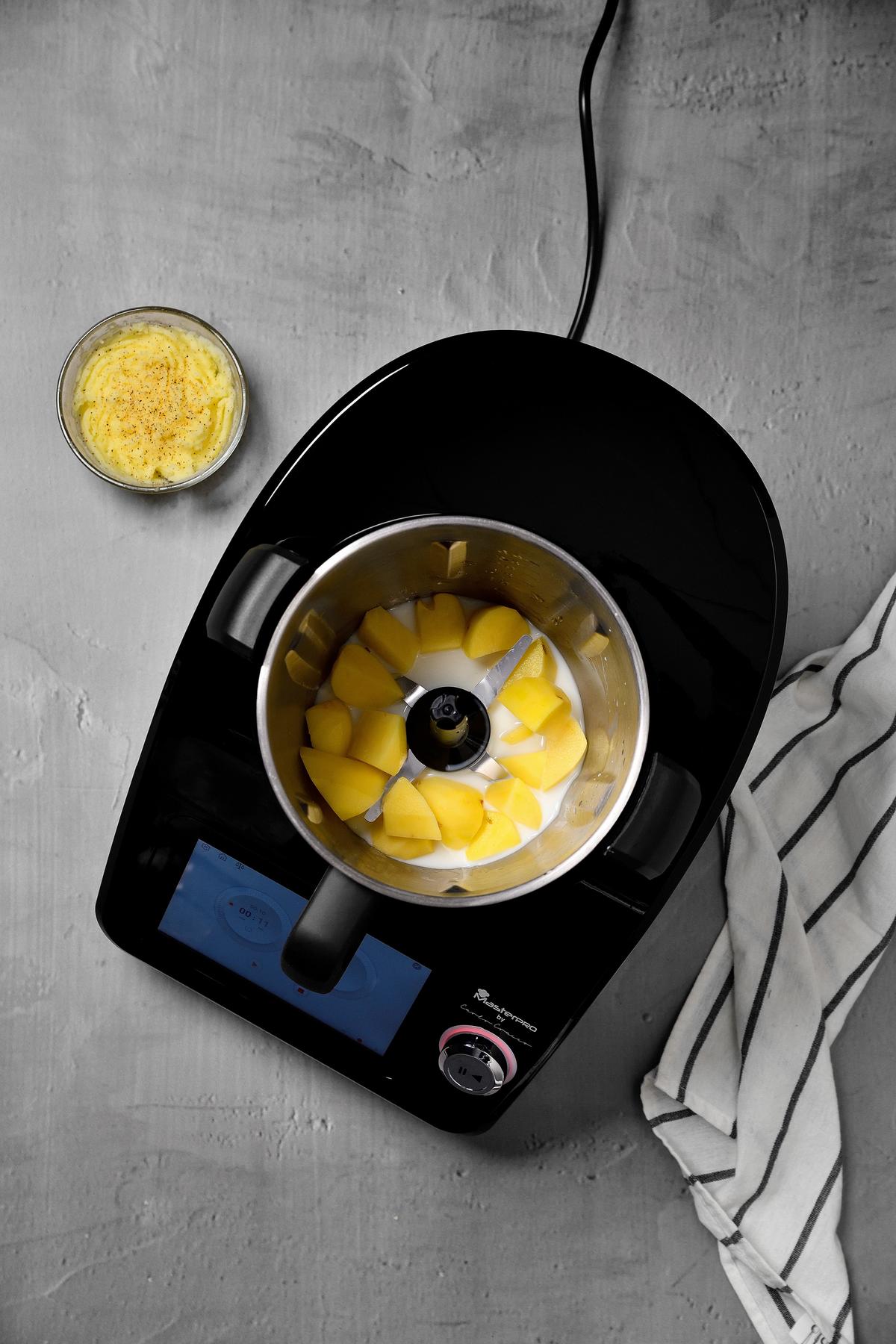 MULTICOOKER BGMP-9305 - kolor srebrny/czarny, Trend, metal (33.8/57/47.7cm)