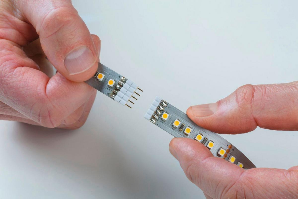 LED-Strip 70827 in Silberfarben max. 16 Watt - Silberfarben, Basics, Kunststoff (250cm) - Paulmann