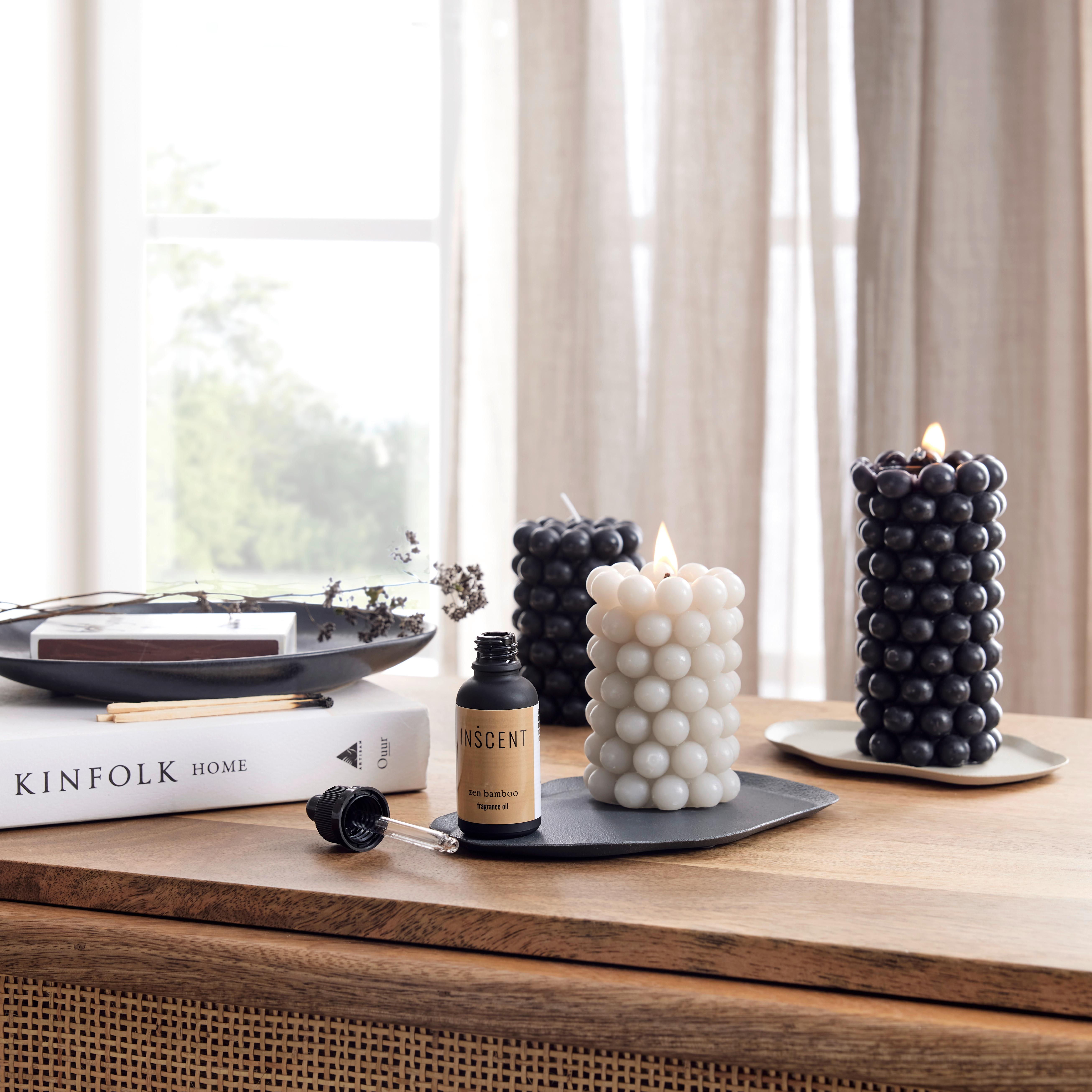 Stumpenkerze Pearls II in Grau - Grau, MODERN (7/10cm) - Modern Living