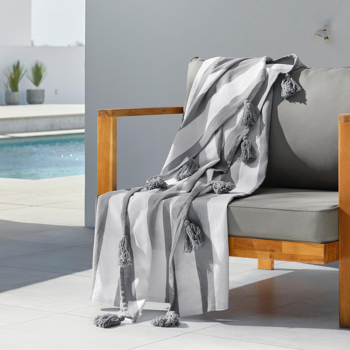 Odeja Lilly - siva/bela, Moderno, tekstil (125/150cm) - Bessagi Home