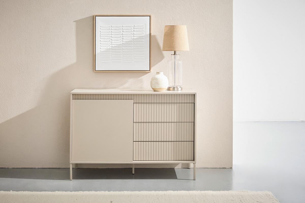KOMODA SELINA - kaszmir, Trend, materiał drewnopochodny/metal (110,8/77,8/40cm) - Xora