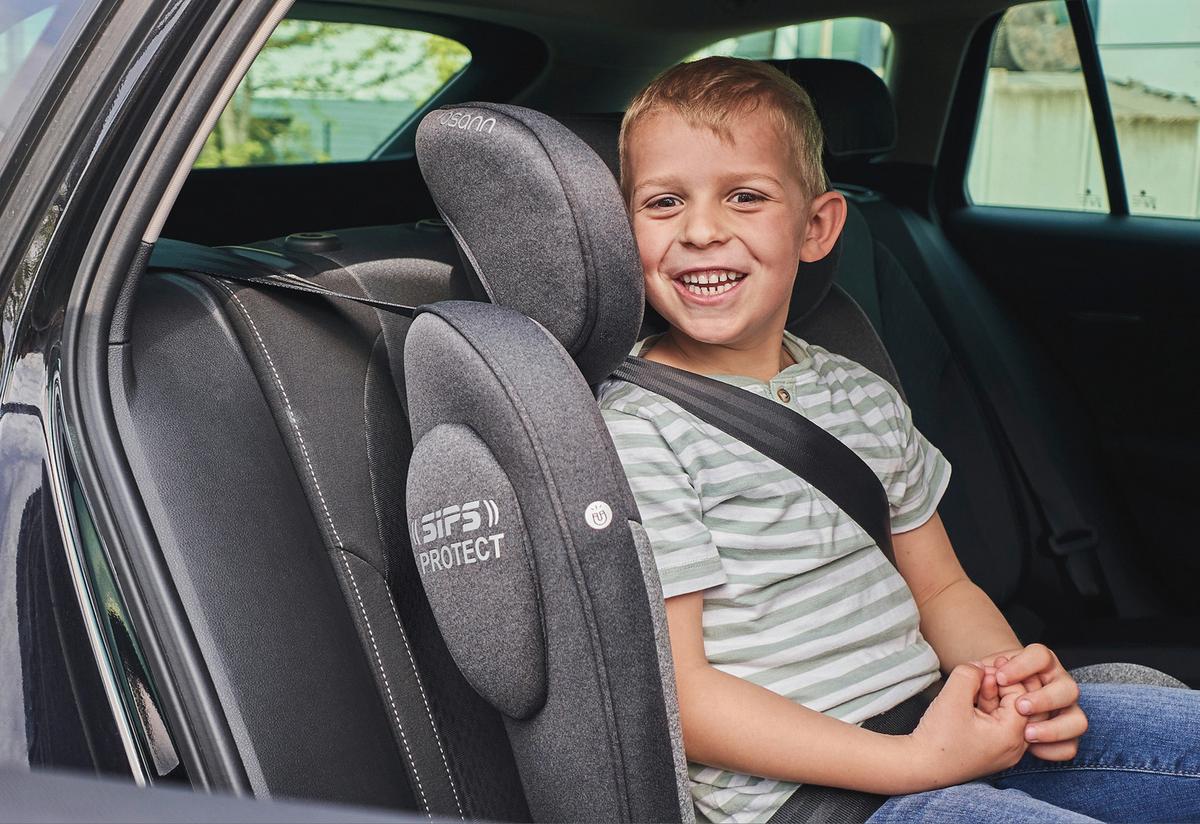 FOTELIK SAMOCHODOWY OBROTOWY SWIFT360S - czarny, Basics, tworzywo sztuczne/tkanina (44/60/50cm) - Osann