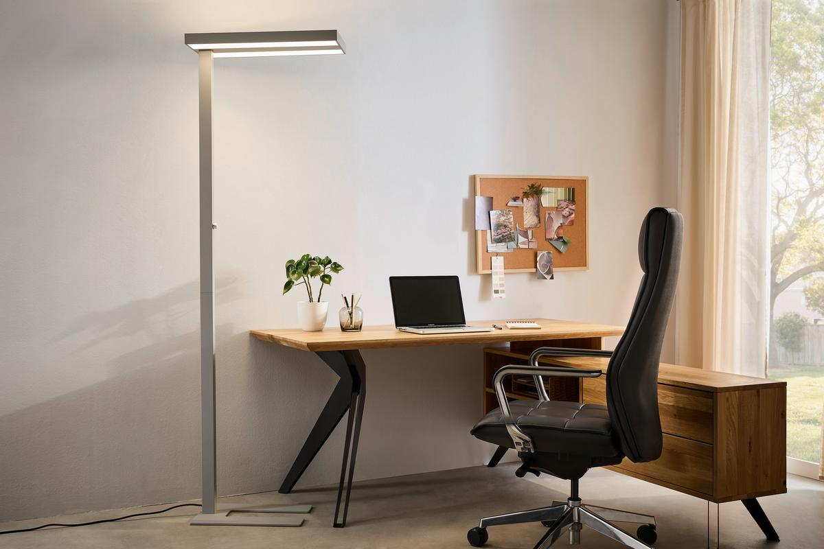 LAMPA STOJĄCA LED WORK *SBN* - kolor srebrny/przejrzysty, Konventionell, tworzywo sztuczne/metal (61/28/195cm) - Novel