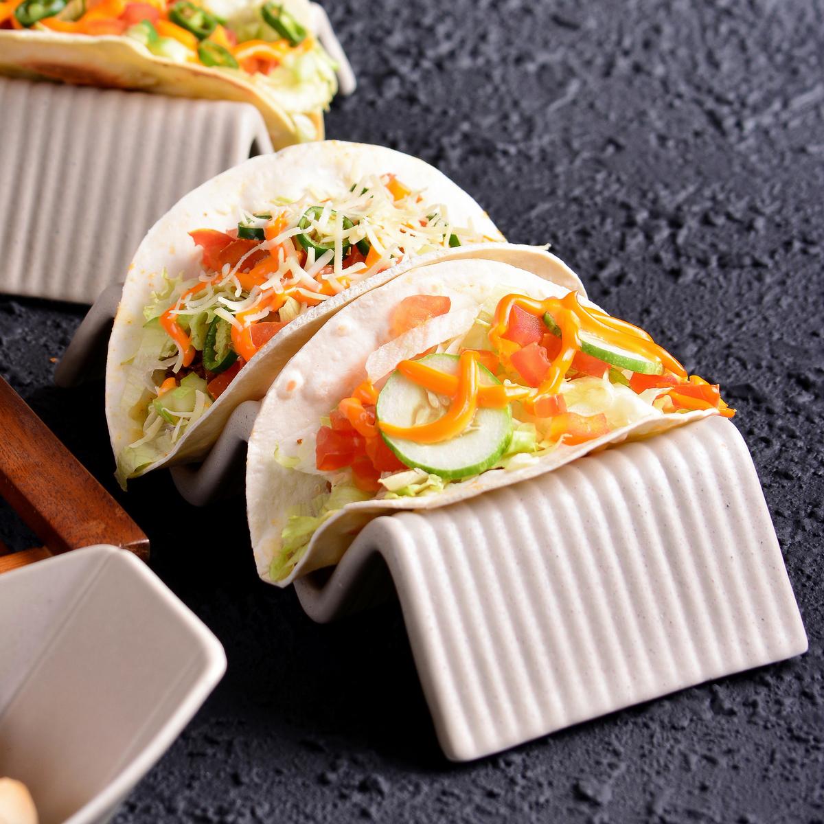 Set Podstavkov Street Taco Stand, 2-Delni - krem barve, Basics, keramika (22/10,5cm) - Creatable