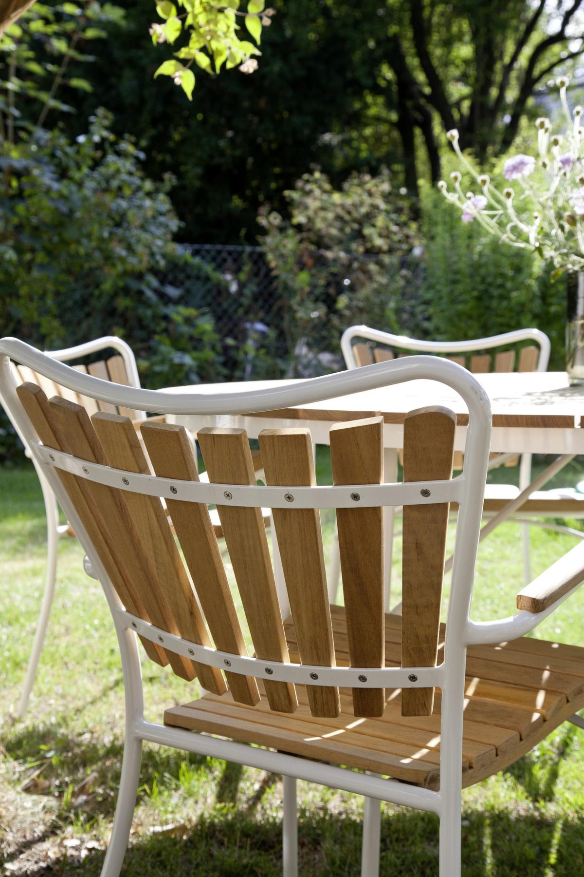 Gartentisch Ellen Teakfarben rostfrei Ø ca. 110cm - Weiß Hochglanz/Weiß, KONVENTIONELL, Holz/Metall (110/74/110cm) - Gardenson
