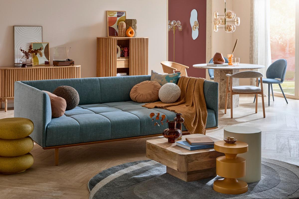 KRZESŁO Z PODŁOKIETNIKAMI ADDI - kolor dębowy/greige, Trend, tkanina/drewno (56/75,5/54cm) - MID.YOU