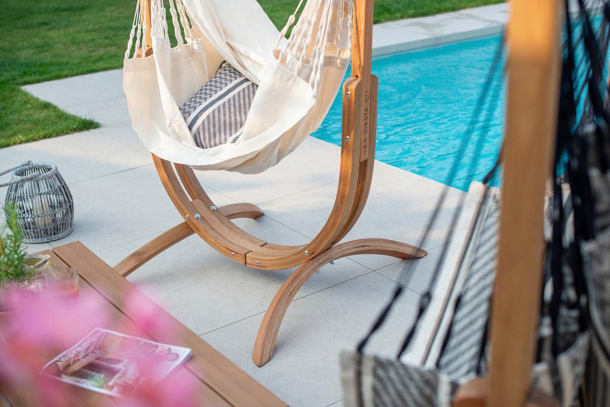 Hängematte Hammock Chair and Stand Natur/Weiß, 2er Set - Eukalyptusholzfarben/Naturfarben, KONVENTIONELL, Holz/Textil (100/152/92cm) - La Siesta