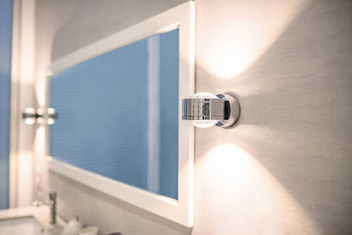 KINKIET LED MT67006 DUE PUNTO CHROM - kolor chromowy, Design, metal (14,3/11,2/9,0cm)
