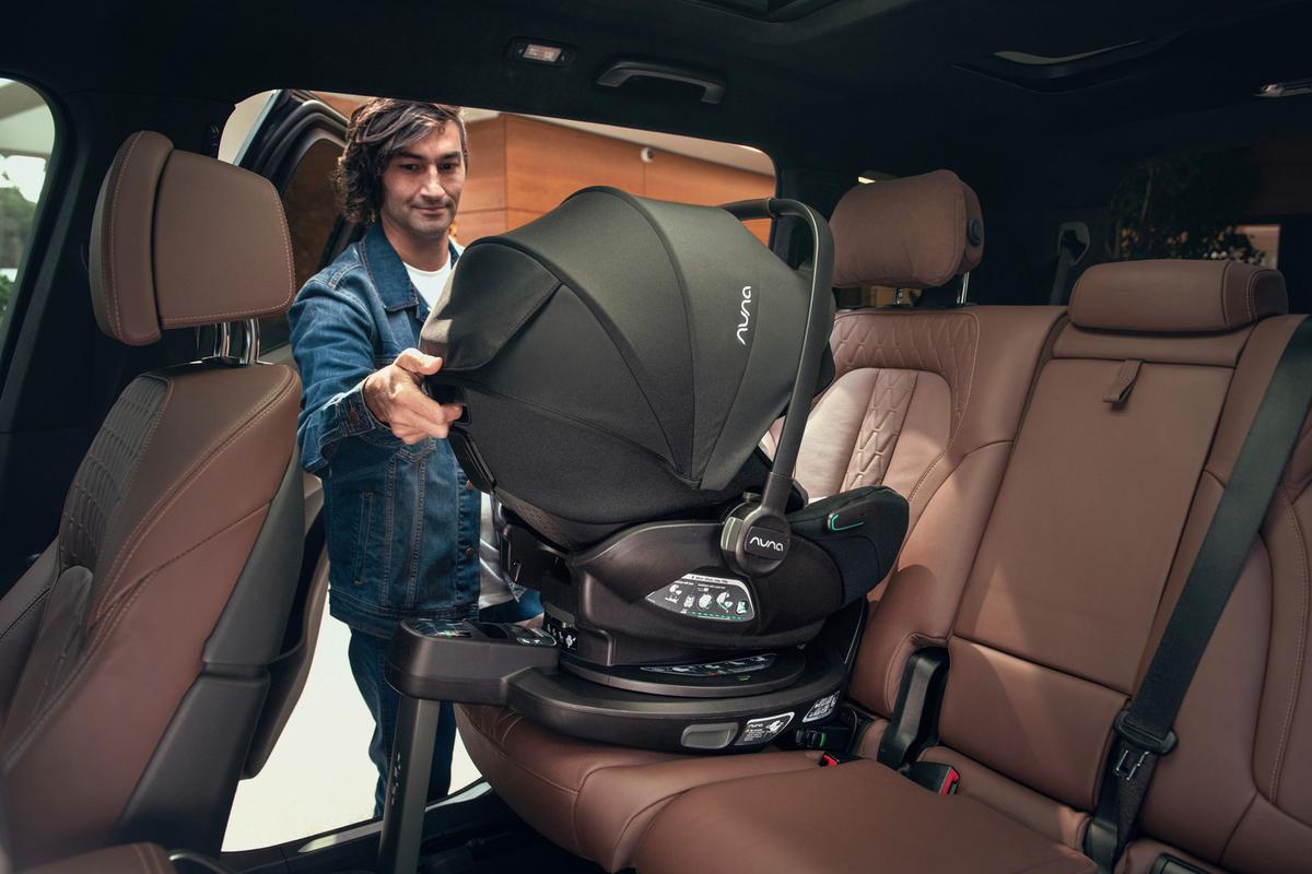 BAZA ISOFIX BASE CURV - czarny, Basics, tworzywo sztuczne - Nuna