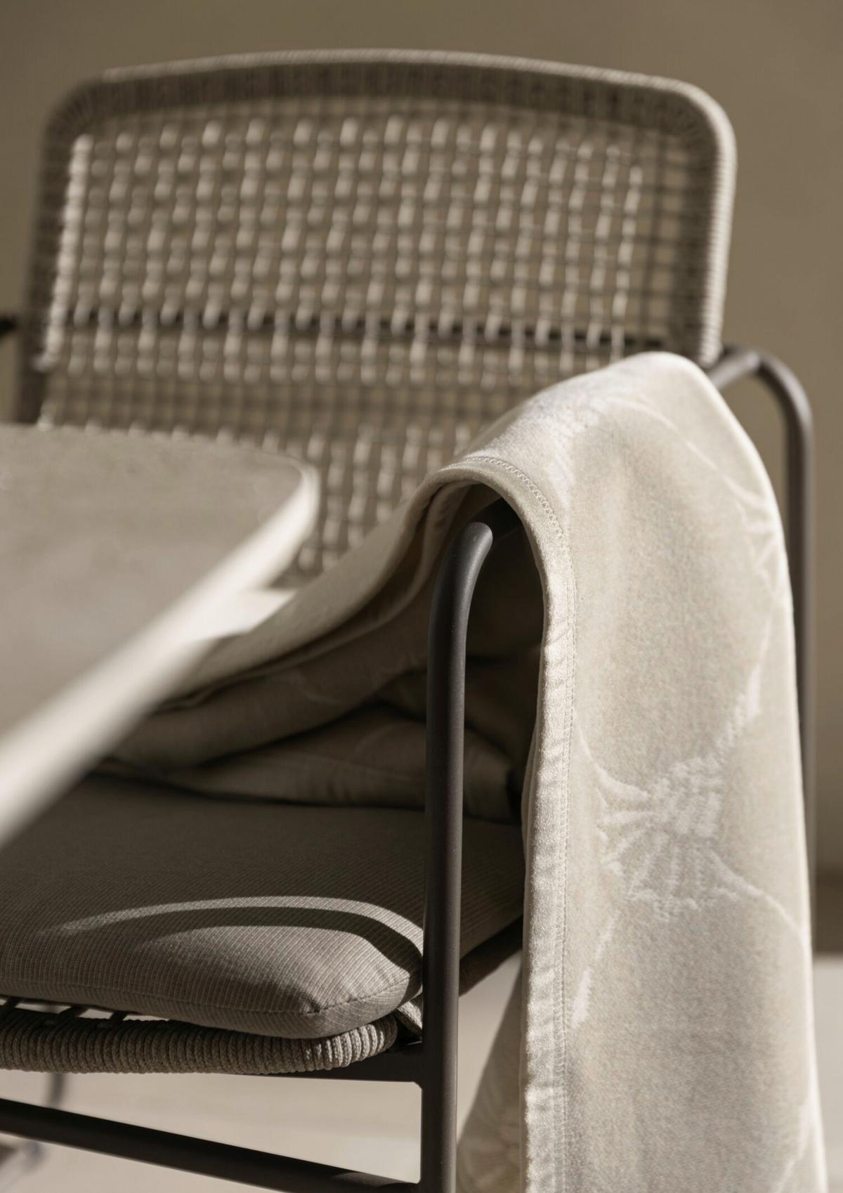 KOC CORNFLOWER JOOP! - biały/kolor piaskowy, Basics, tkanina (125/170cm) - Joop!