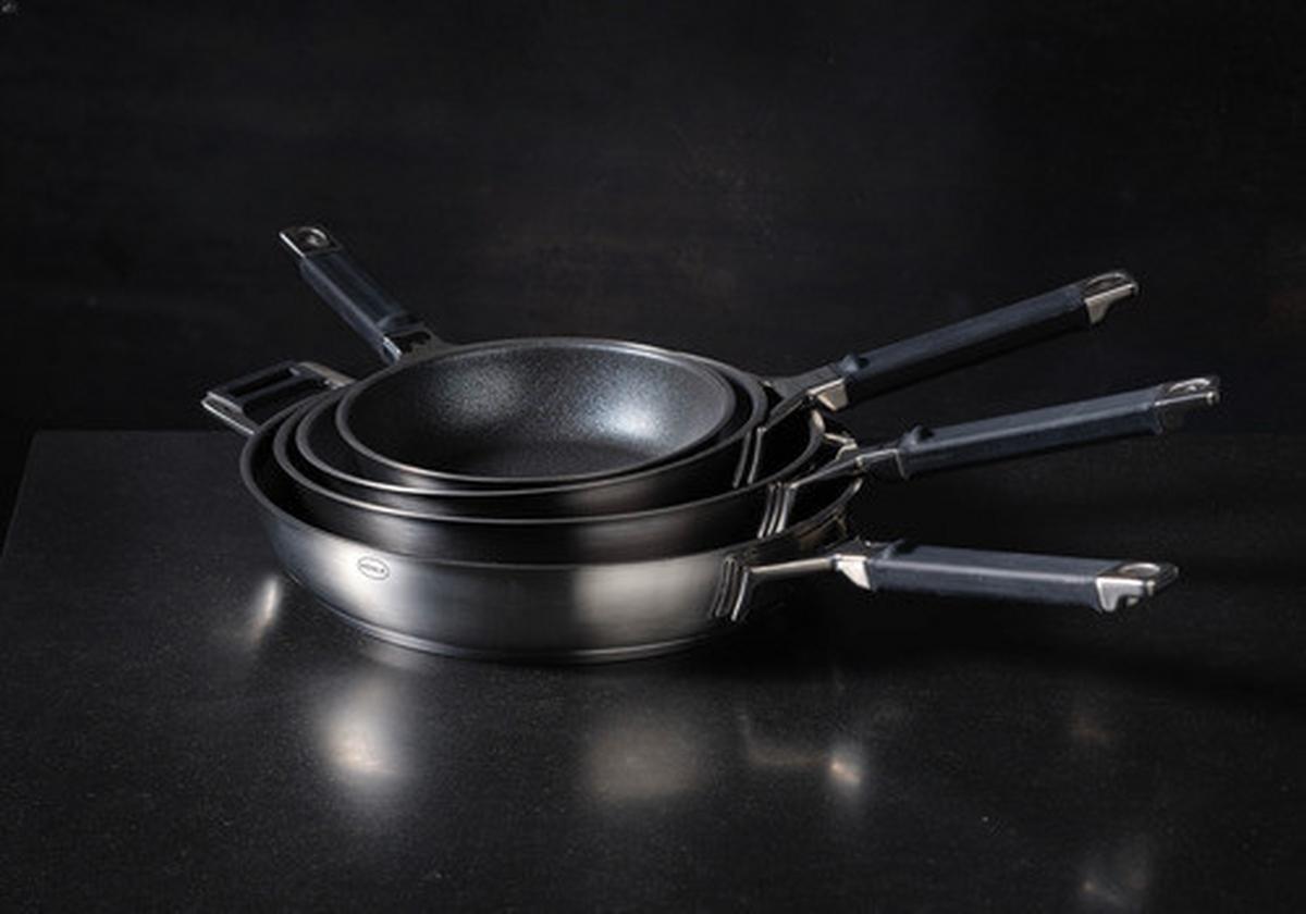 PATELNIA DO SMAŻENIA 91970 RÖSLE - kolor stalowy/czarny, Basics, metal (20cm) - Rösle