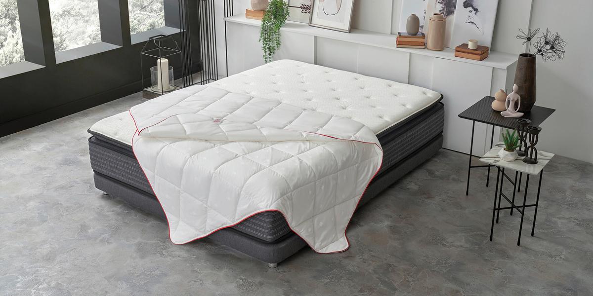 Bettdecke Dacron 95 ca. 135x200 cm Weiß - Weiß, Basics, Textil (135/200/4cm) - Yatas