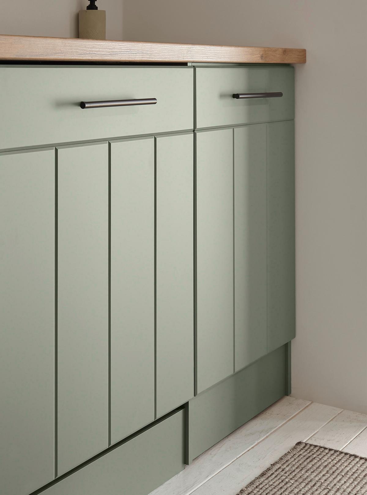 Küchenblock Anton m. Geräten Schilfgrün - Schilfgrün/Wildeiche, Trend, Holzwerkstoff/Metall (220cm) - Respekta