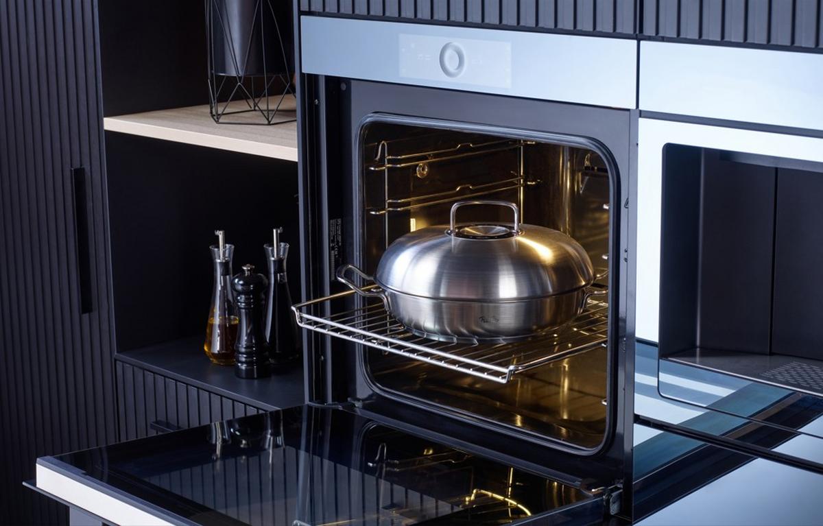 PATELNIA DO SERWOWANIA 084-388-28-000/0 FISSLER - kolor srebrny, Basics, metal (28cm) - Fissler