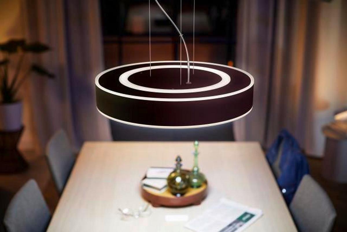 LAMPA WISZĄCA LED HUE ENRAVE PENDANT BLACK - czarny, Design, metal (42,5/12,9cm) - Philips HUE