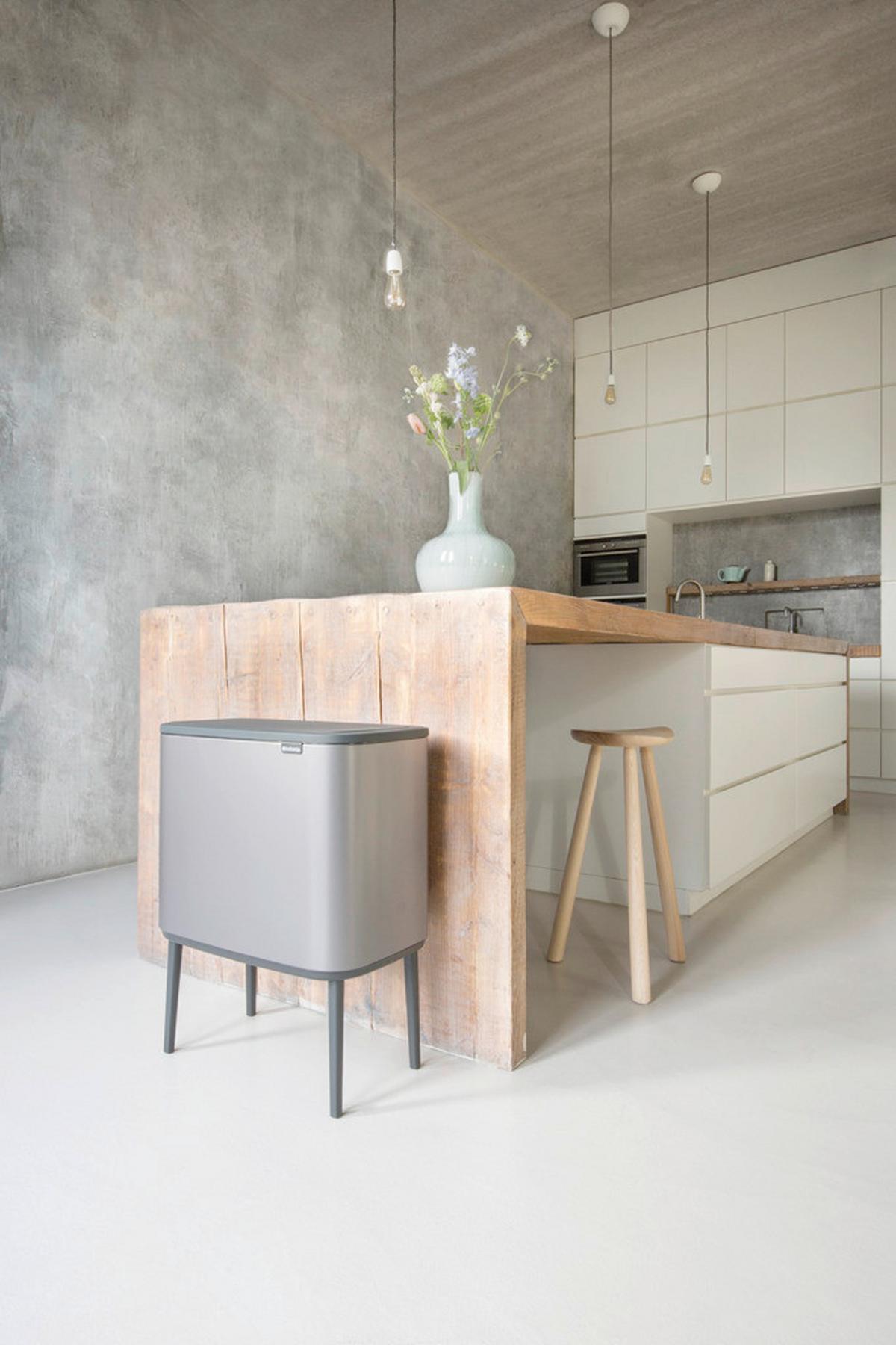 KOSZ NA ODPADY 315787 - czarny/szary, Design, tworzywo sztuczne/metal (/31,5null) - Brabantia