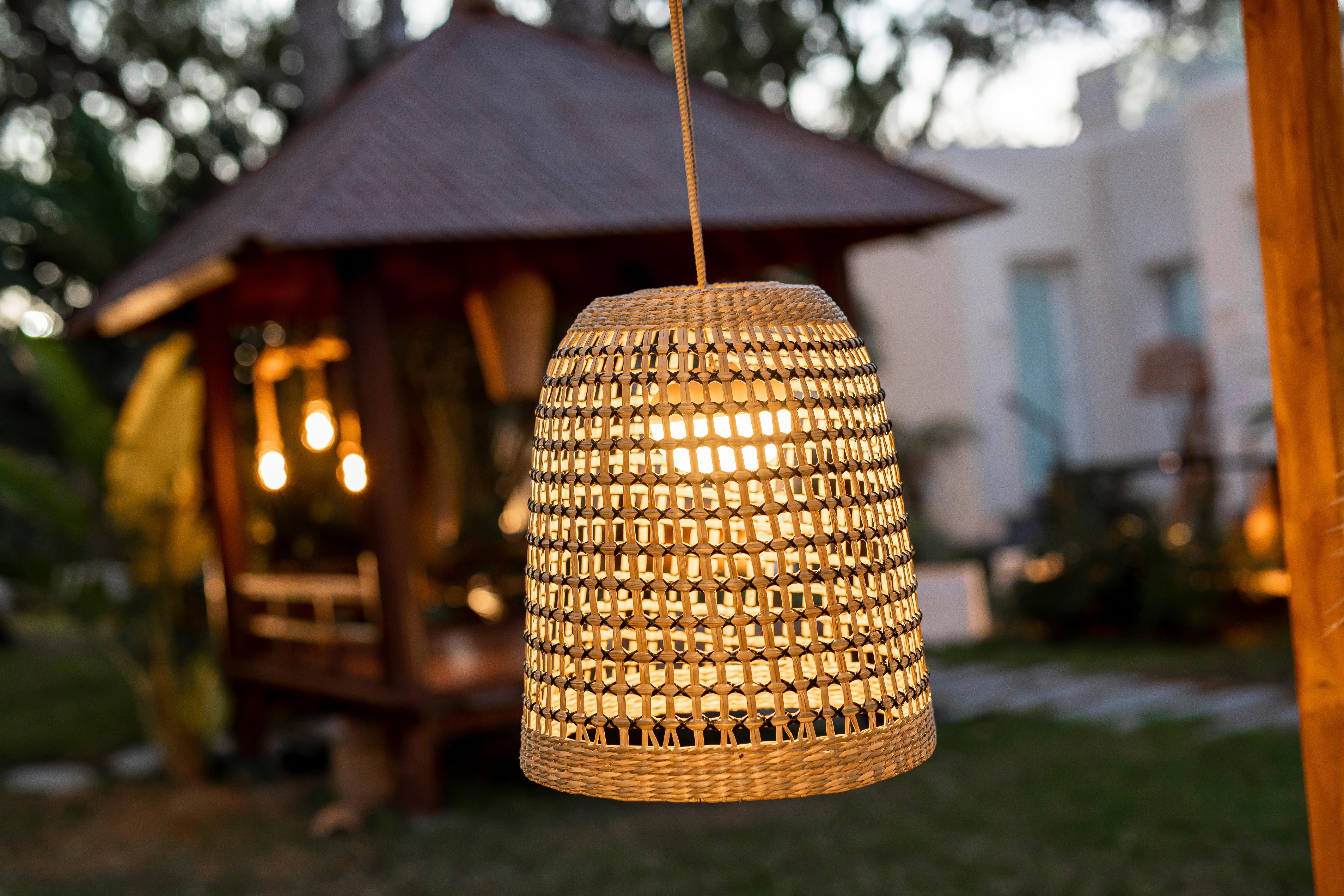 LAMPA WISZĄCA LED POSITANO 35 LUMPOS035XXHXNW - Konventionell, materiały naturalne (33/35/33cm) - New Garden