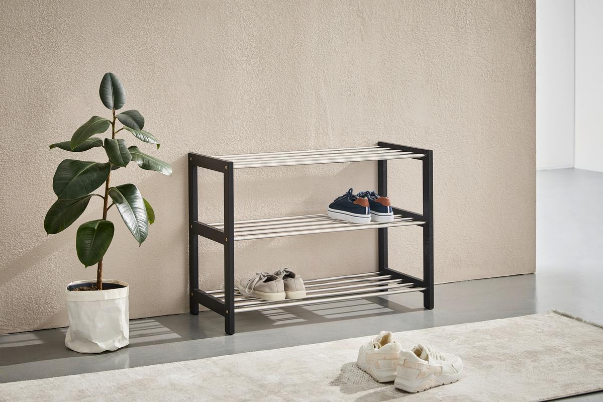 REGAŁ NA BUTY CARINA - kolor srebrny/czarny, Basics, materiał drewnopochodny/metal (77.8/55.8/34.4cm) - Carryhome