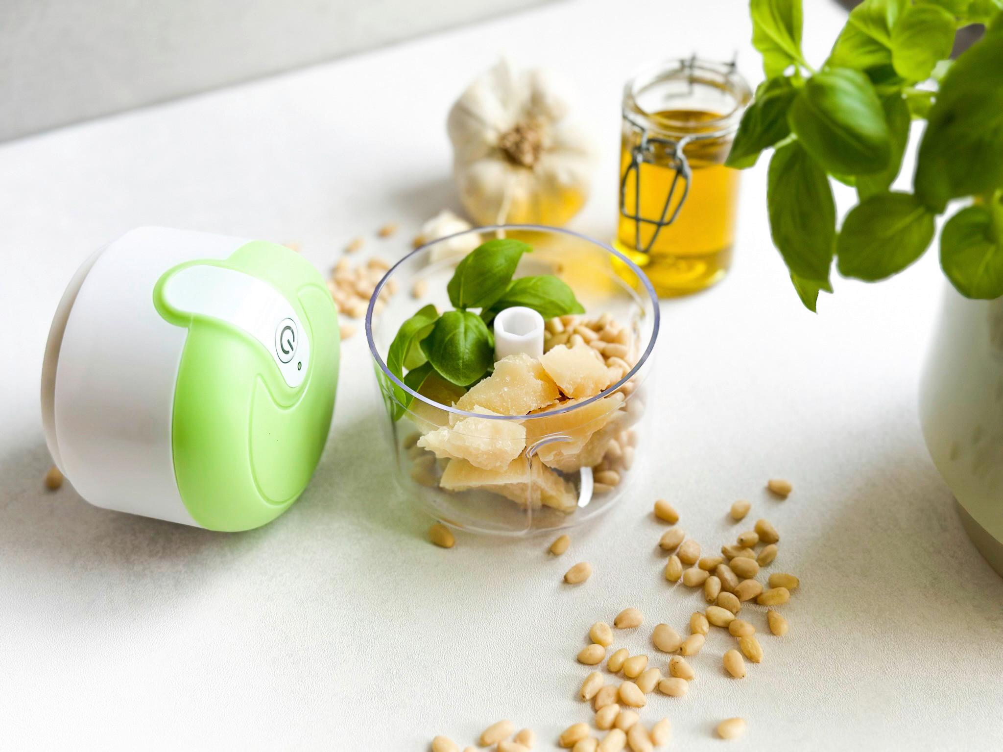 Akkumulátoros Aprítógép Livington 3 Seconds Chopper - fehér/átlátszó, Trend (9/11cm) - Mediashop