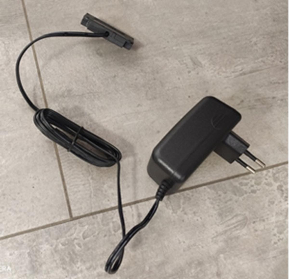 Verteiler "UNIT" für Möbelbeleuchtung 6 Anschlüsse - Schwarz, Modern, Kunststoff - Based