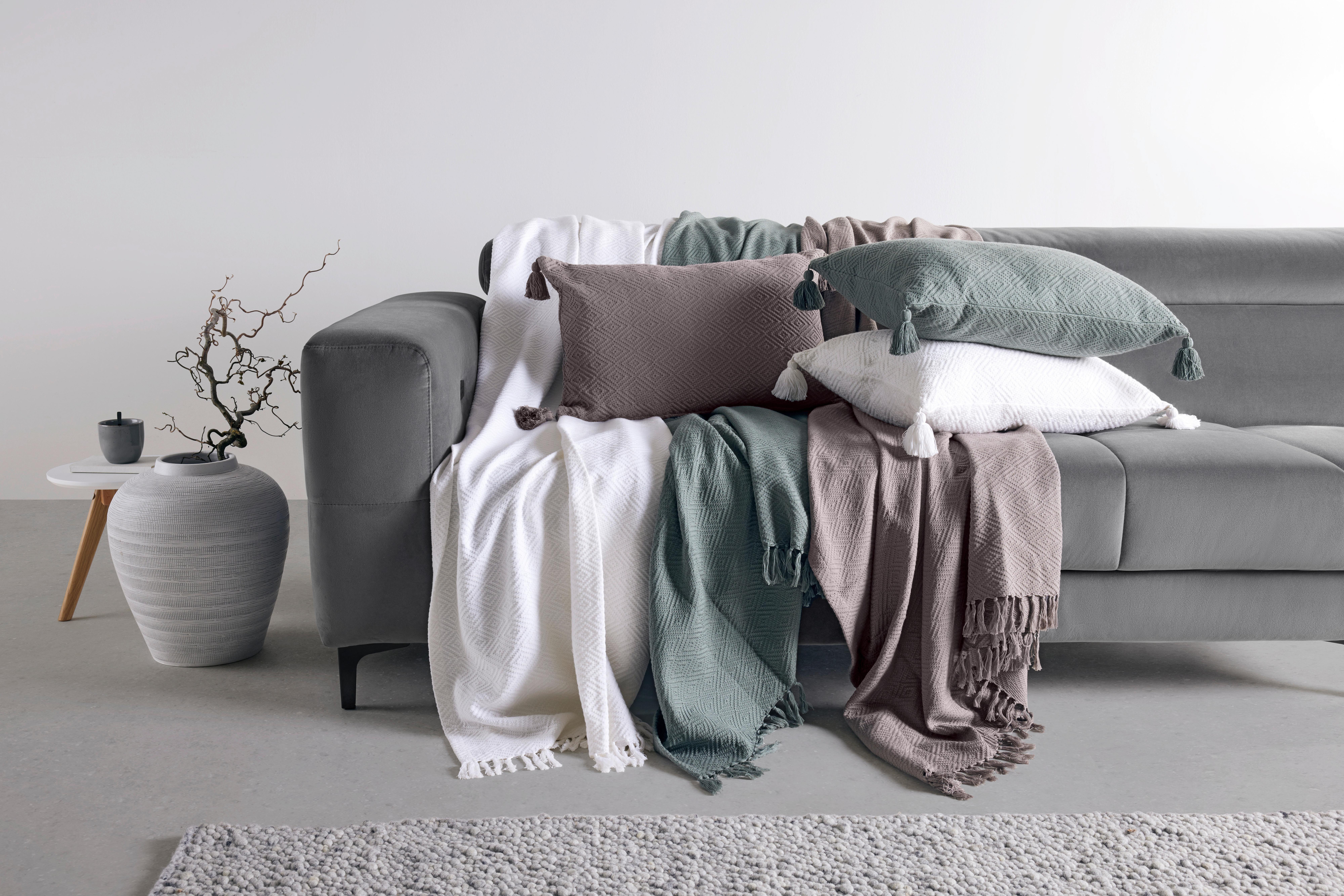 PRYDNADSKUDDE FRIEDA - vit, Modern (40/60cm) - Modern Living