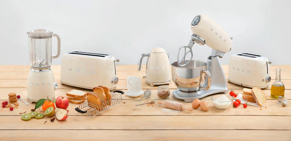 Vízforraló Smeg - krémszínű, fém (22/27/26cm) - SMEG