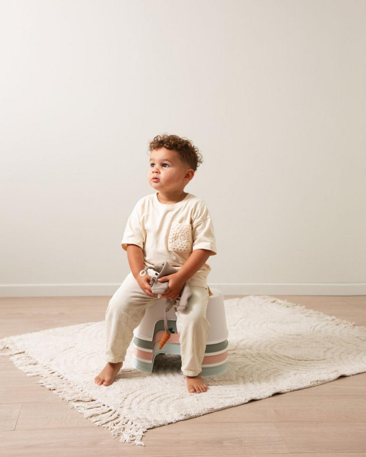 STOPIEŃ 654108 - brudny róż, Basics, tworzywo sztuczne (33,7/22,9/15,5cm) - Bebe Jou