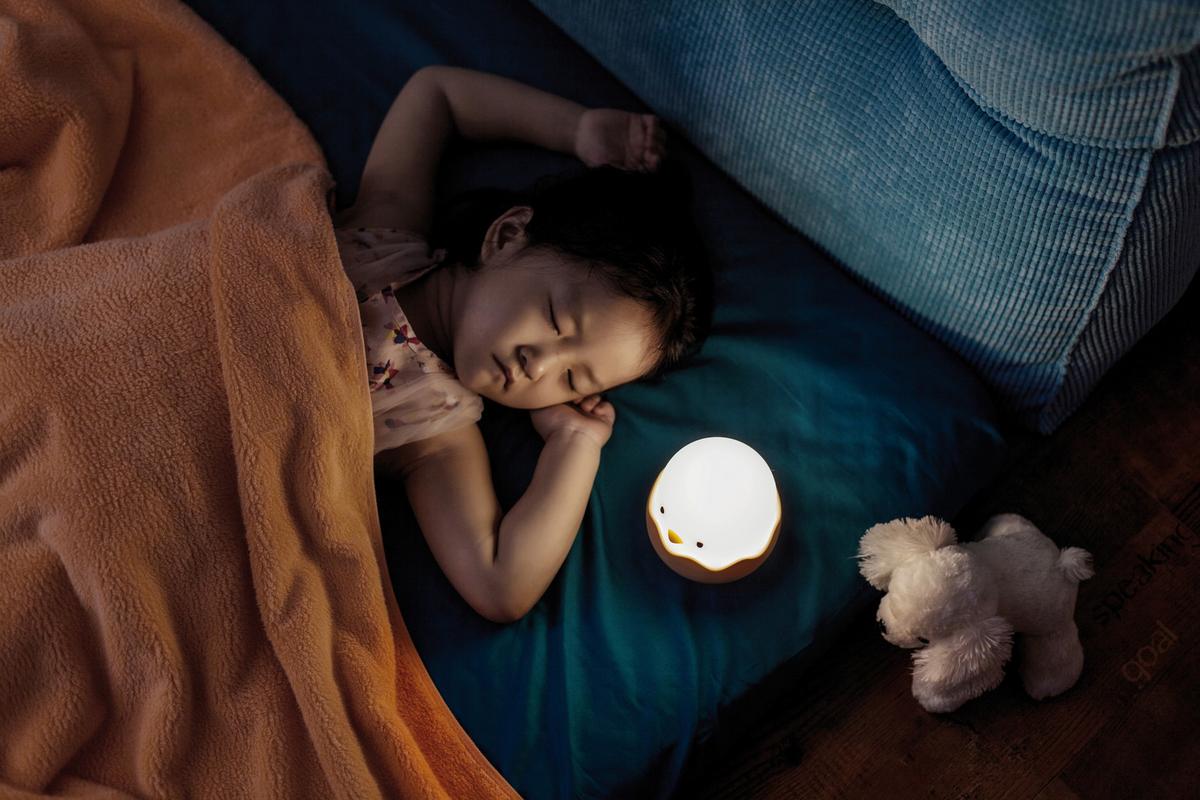 LAMPKA NOCNA DZIECIĘCA 85850 - NACHTLICHT EGGY - różnokolorowy, Trend, tworzywo sztuczne (15/9/15cm)