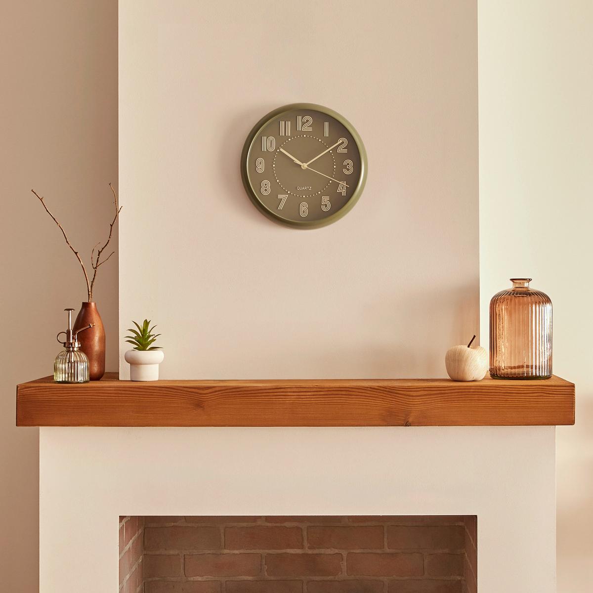 Wanduhr Calmo Olivgrün - Olivgrün, Glas/Kunststoff (30,5/4,3cm) - Mömax