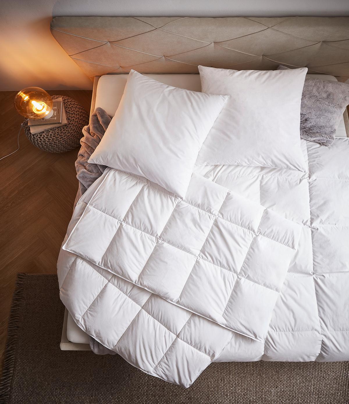 PODUSZKA POD GŁOWĘ POLARSTERN - biały, Design, tkanina (80/80cm) - Billerbeck