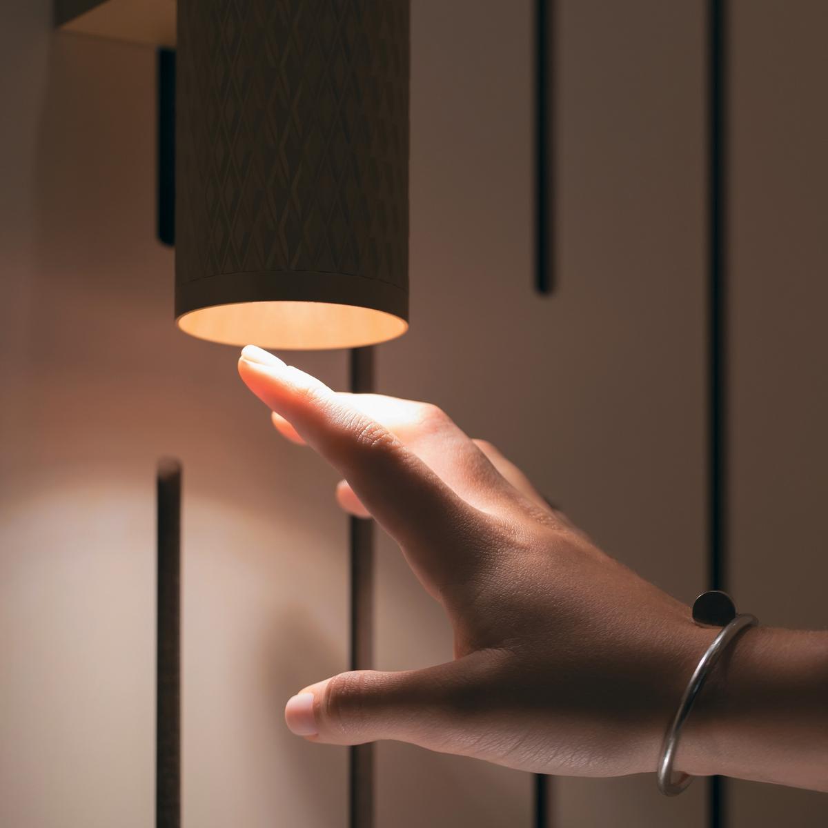 WANDLEUCHTE FOCUS DESIGN - Schwarz, Trend, Metall (21,7/6,5/10,6cm) - MAYTONI