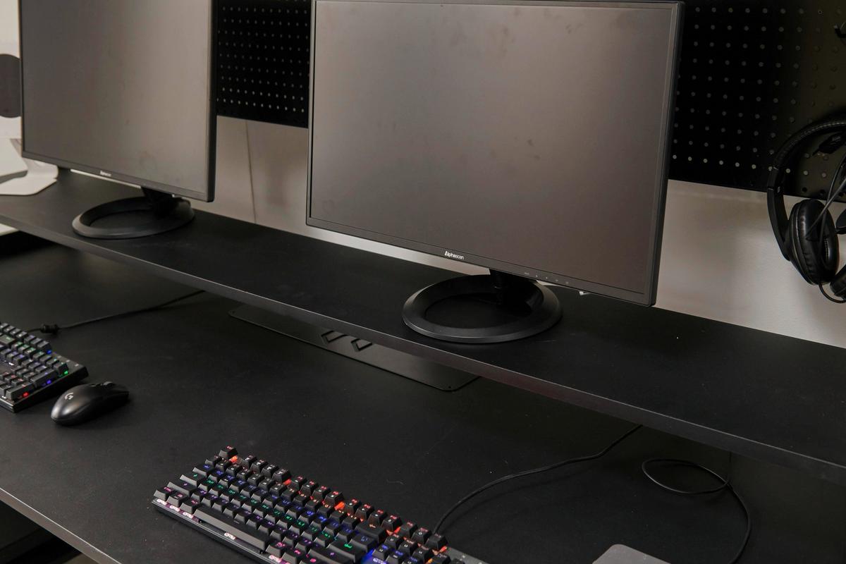 Schreibtisch Metall Schwarz - Schwarz, Design, Holzwerkstoff/Metall (180/70/148cm) - Livetastic