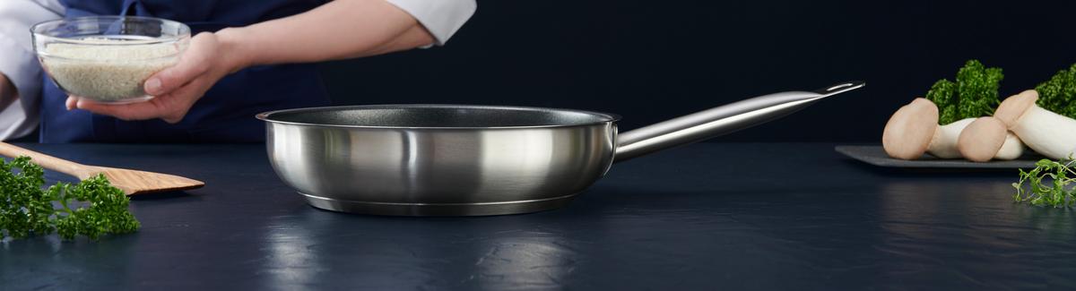 Serpenyő Átm.: Kb. 24cm Silver Line - nemesacélszínű, Konventionell, fém (24/5,5cm) - Gourmesto