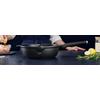 STEKPANNA BLACK LINE - svart, Klassisk, metall/plast (28/8,5cm) - Gourmesto