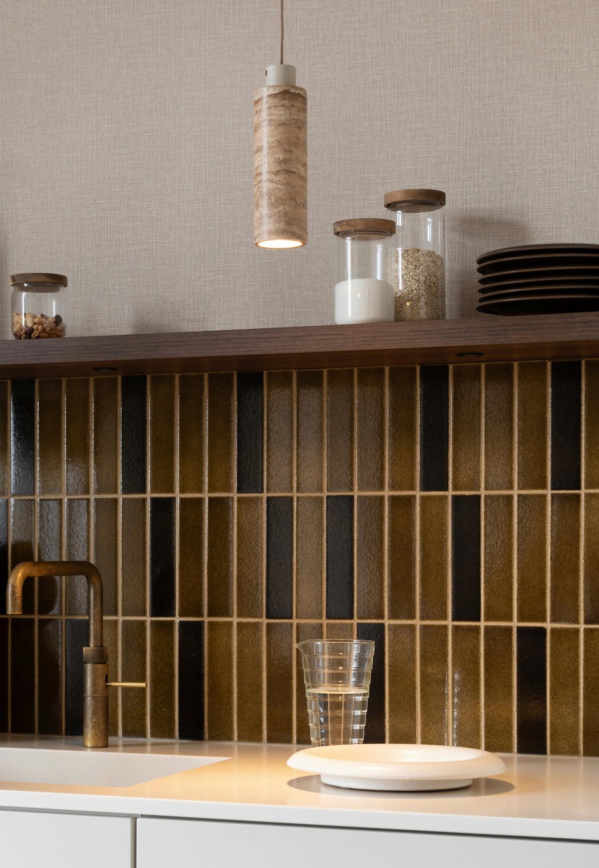 LAMPA WISZĄCA TIVOLI - kolor piaskowy, Design, kamień/metal (12/276cm) - It's about Romi