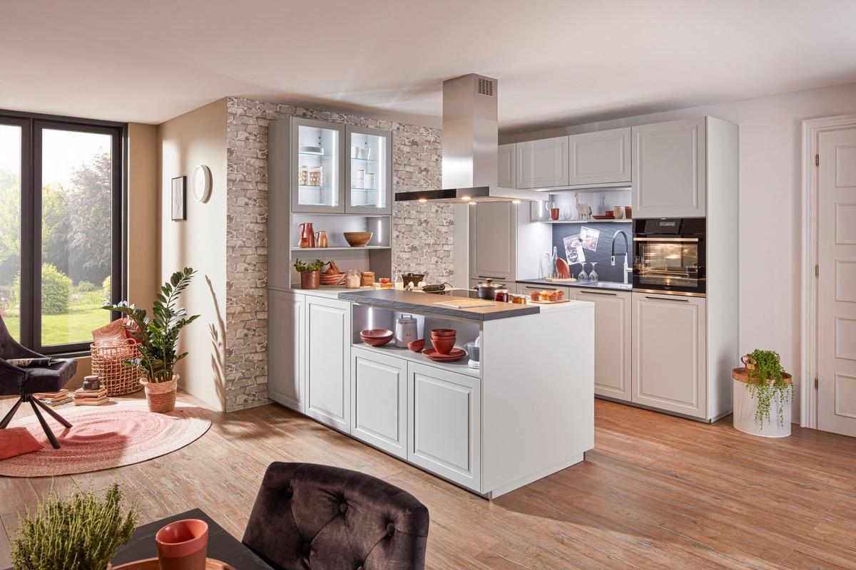 Einbauküche Porto Platingrau - Platinfarben/Grau, ROMANTIK / LANDHAUS, Holzwerkstoff (243/243cm) - Nolte Küchen