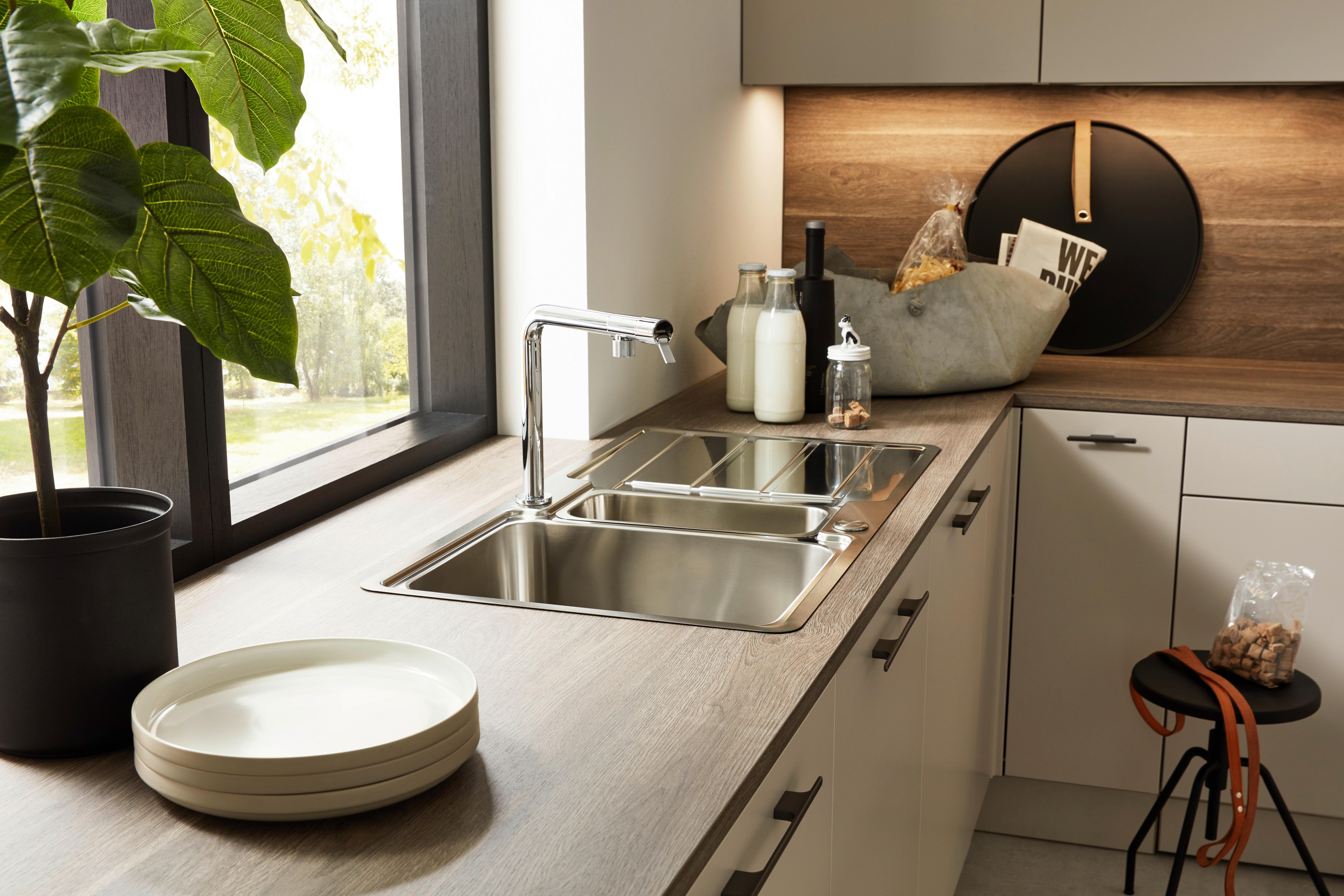 Einbauküche Softlack/Manhattan in Grau/Eichefarben - Eichefarben/Grau, MODERN, Holzwerkstoff - Nolte Küchen