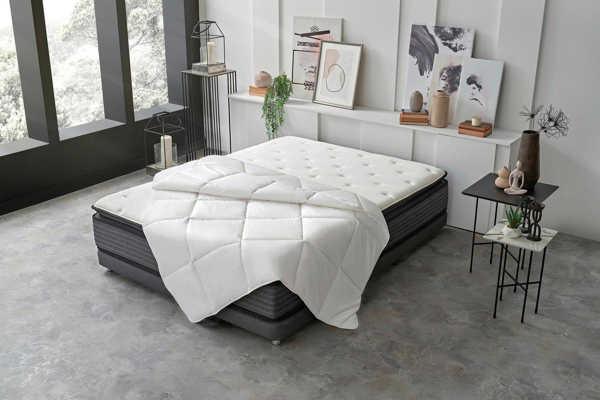 Bettdecke Corbell Silikonize ca. 135x200x7 cm Weiß - Weiß, Basics, Textil (135/200/7cm) - Yatas