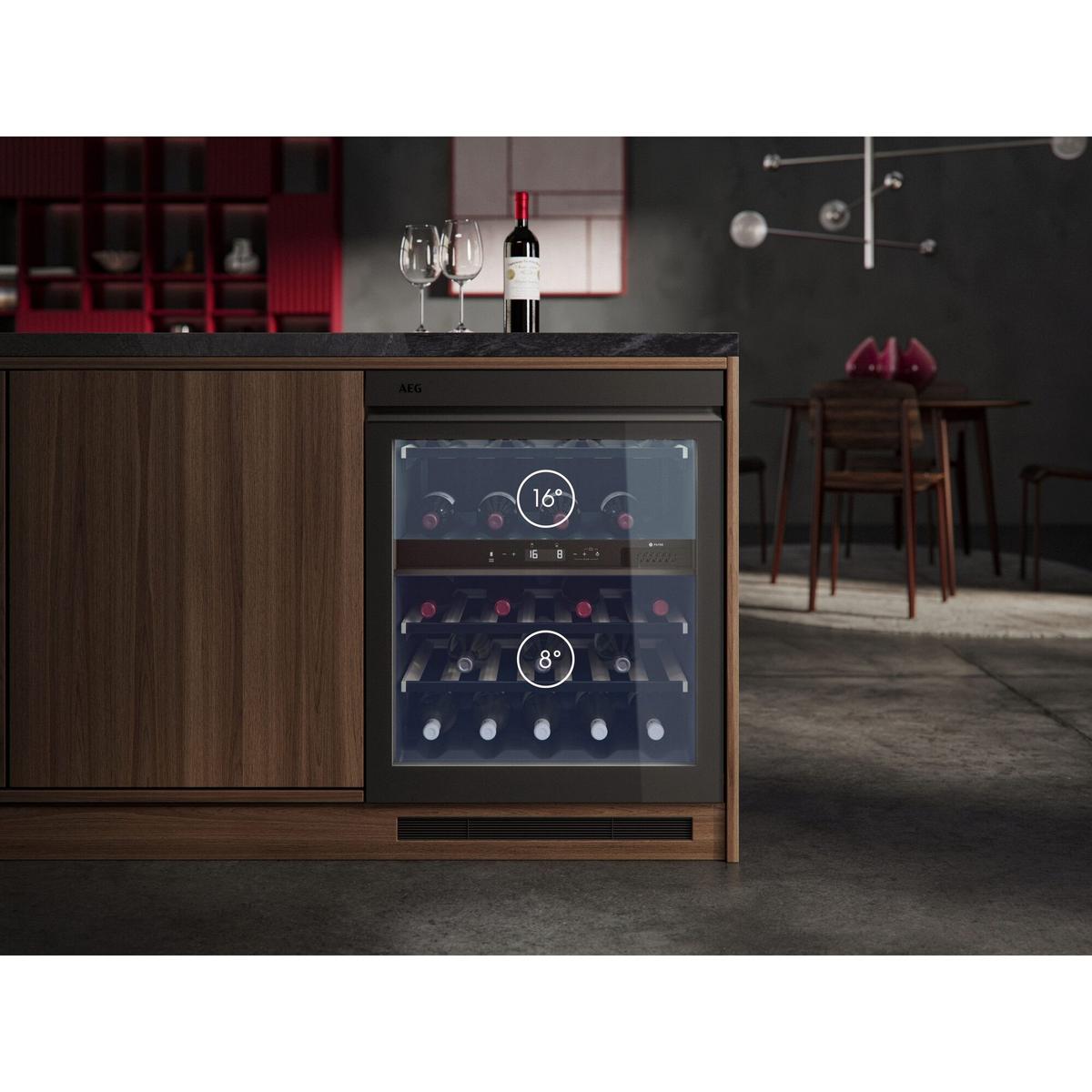 Weinkühlschrank NSW8D826GT Schwarz - Schwarz, Glas/Metall (59,5/81,8/57,7cm) - AEG