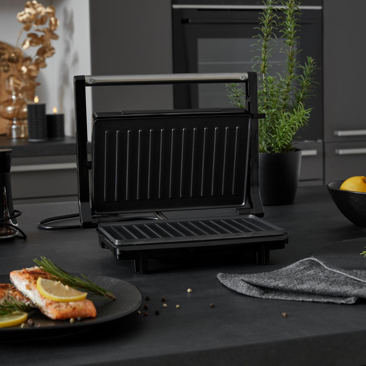 Kontaktgrill Fred in Schwarz max. 750Watt - Schwarz, KONVENTIONELL, Metall (27,9/21,8/8,6cm) - Mömax