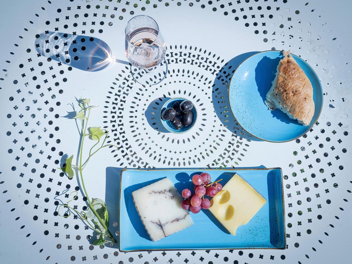 Set Pladnjev Za Serviranje Blue, 2-Delni - svetlo modra, Trend, keramika (16,5/33cm) - Creatable