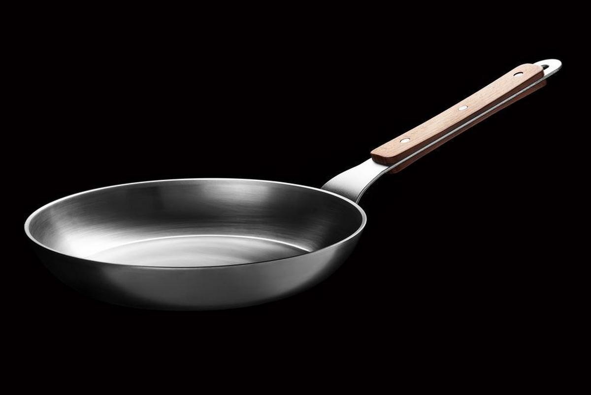 PATELNIA DO SMAŻENIA 528CS - kolor srebrny, Basics, metal (28cm) - WOLL